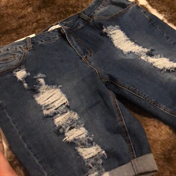 Pants - Plus size distressed Bermuda shorts